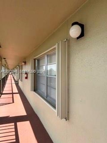 901 SW 128th Avenue 414E, Pembroke Pines, FL 33027