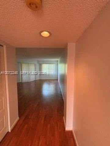 901 SW 128th Avenue 414E, Pembroke Pines, FL 33027