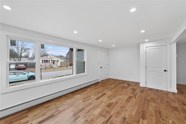 326 Beckwith Street, Cranston, RI 02910