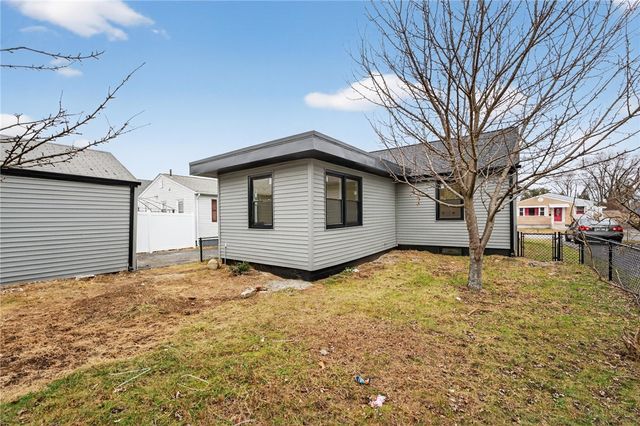 326 Beckwith Street, Cranston, RI 02910