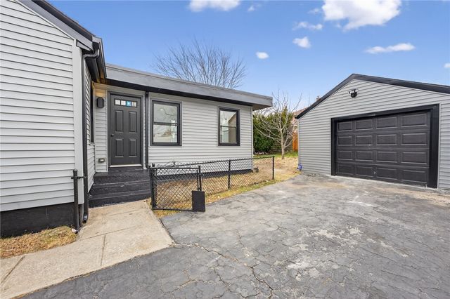 326 Beckwith Street, Cranston, RI 02910