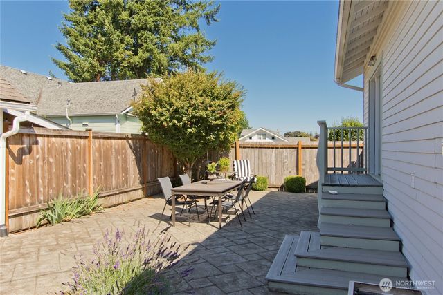 1565 Sorenson Avenue, Enumclaw, WA 98022
