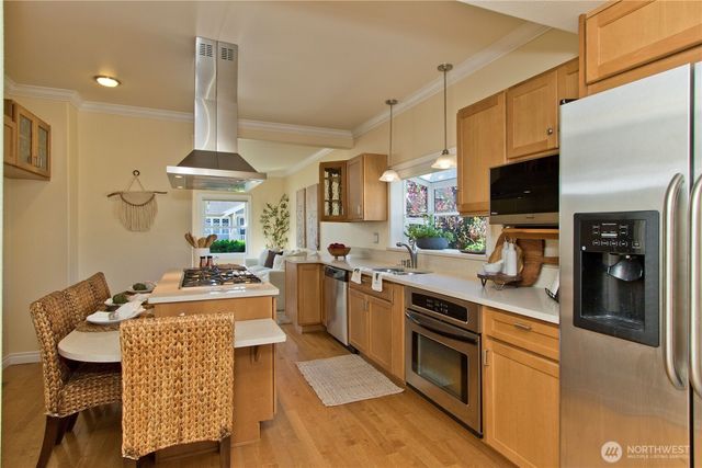 1565 Sorenson Avenue, Enumclaw, WA 98022