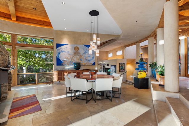 1056 Sierra Del Norte, Santa Fe, NM 87501