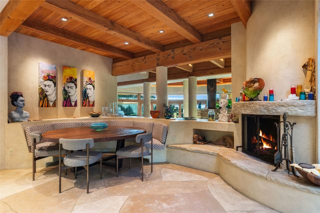 1056 Sierra Del Norte, Santa Fe, NM 87501