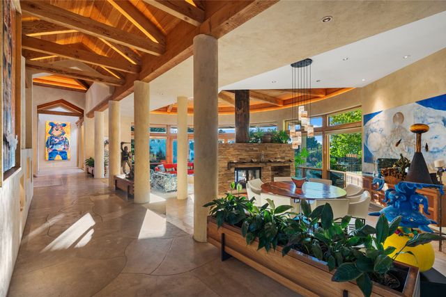 1056 Sierra Del Norte, Santa Fe, NM 87501