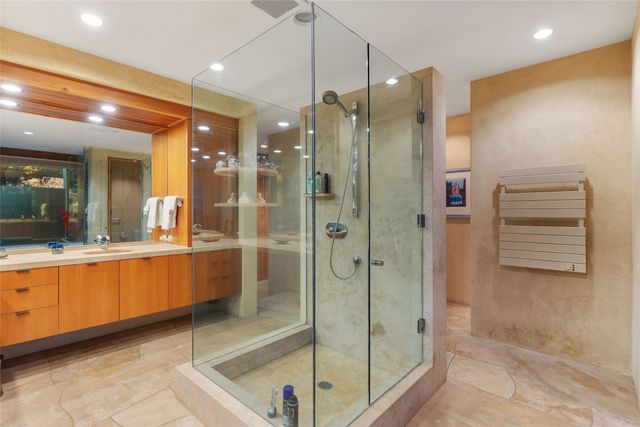 1056 Sierra Del Norte, Santa Fe, NM 87501