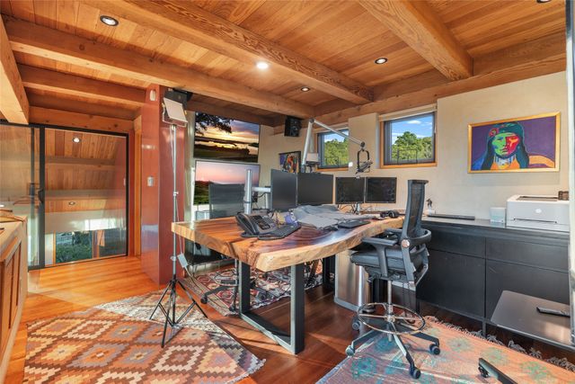 1056 Sierra Del Norte, Santa Fe, NM 87501