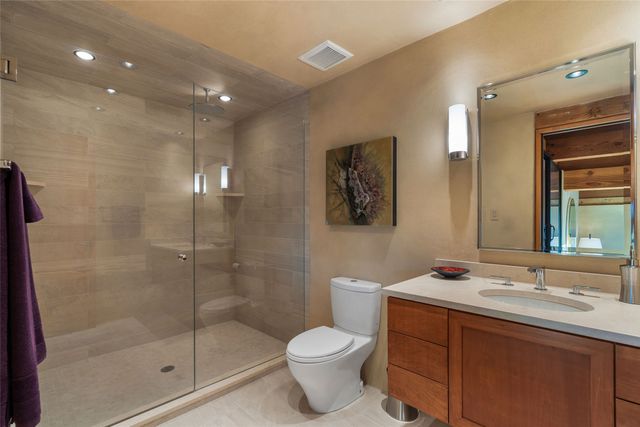 1056 Sierra Del Norte, Santa Fe, NM 87501