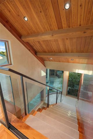 1056 Sierra Del Norte, Santa Fe, NM 87501