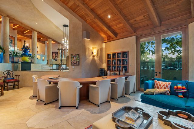 1056 Sierra Del Norte, Santa Fe, NM 87501