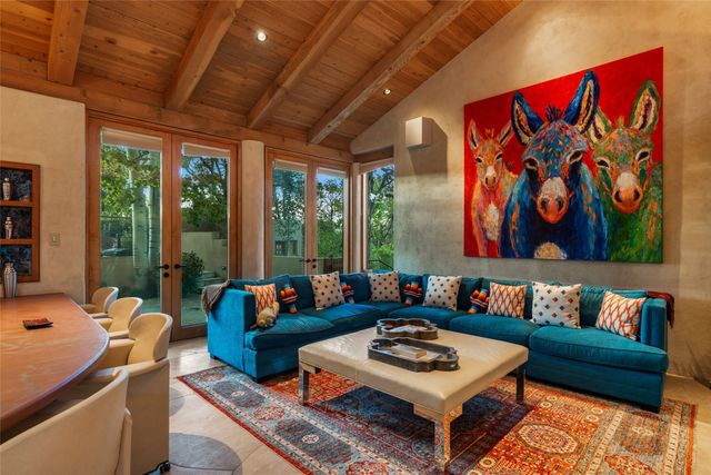 1056 Sierra Del Norte, Santa Fe, NM 87501