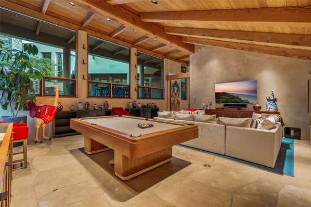 1056 Sierra Del Norte, Santa Fe, NM 87501