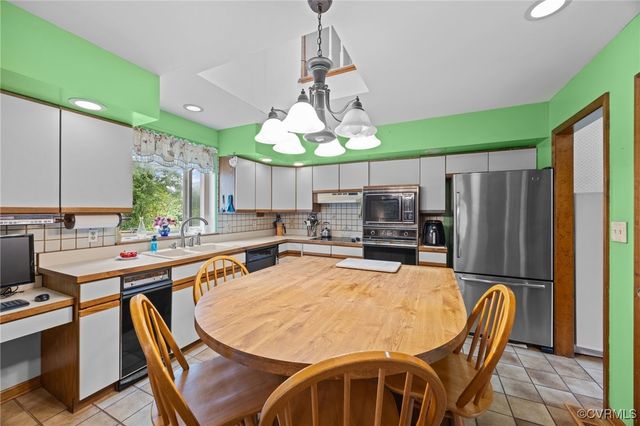 3520 Cogbill Rd, North Chesterfield, VA 23234