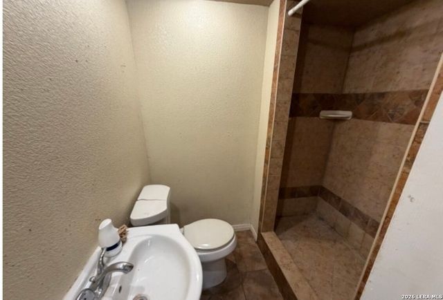 214 W EMERSON AVE, San Antonio, TX 78226
