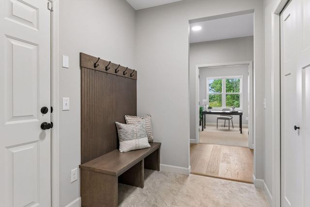 7158 Agate Trail, Inver Grove Heights, MN 55077