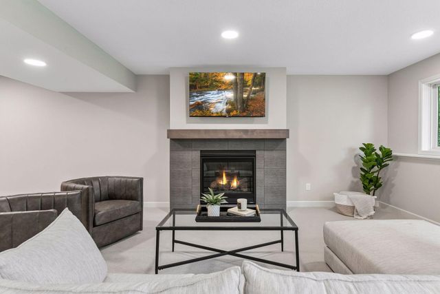 7158 Agate Trail, Inver Grove Heights, MN 55077