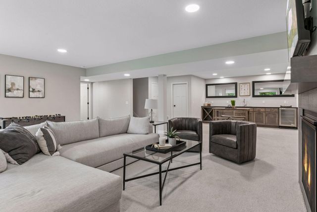 7158 Agate Trail, Inver Grove Heights, MN 55077