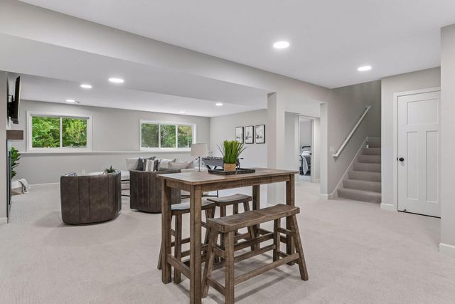 7158 Agate Trail, Inver Grove Heights, MN 55077