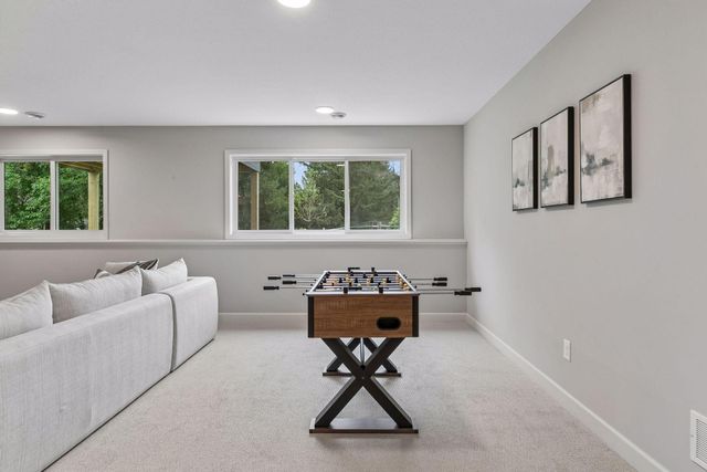 7158 Agate Trail, Inver Grove Heights, MN 55077
