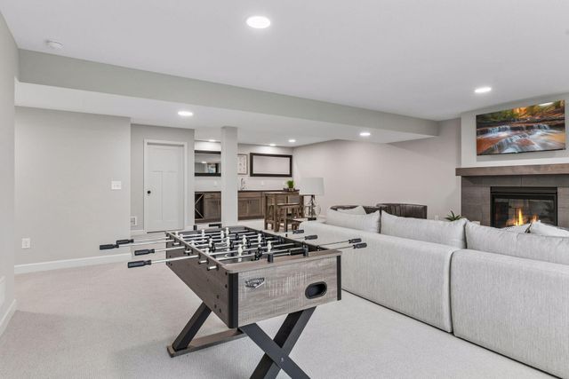 7158 Agate Trail, Inver Grove Heights, MN 55077