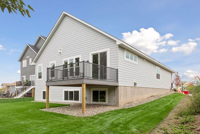 7158 Agate Trail, Inver Grove Heights, MN 55077