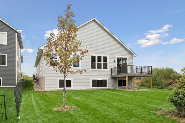 7158 Agate Trail, Inver Grove Heights, MN 55077