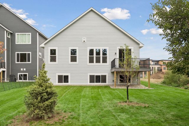 7158 Agate Trail, Inver Grove Heights, MN 55077