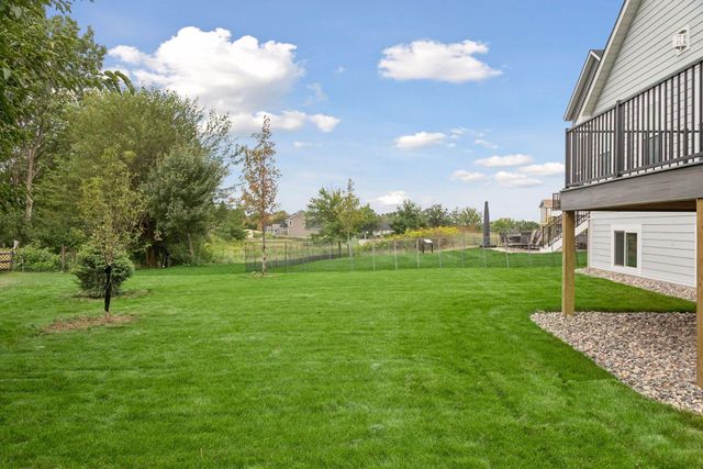 7158 Agate Trail, Inver Grove Heights, MN 55077
