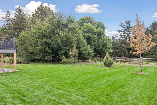 7158 Agate Trail, Inver Grove Heights, MN 55077