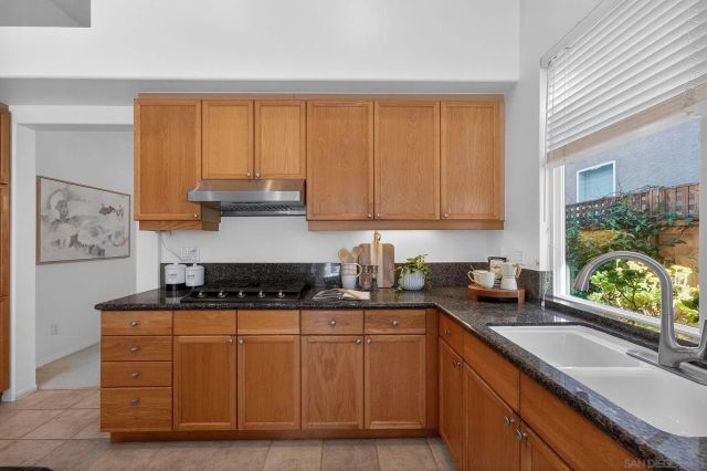 5017 Ruette De Mer, San Diego, CA 92130