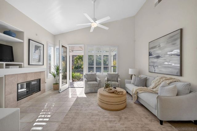 5017 Ruette De Mer, San Diego, CA 92130