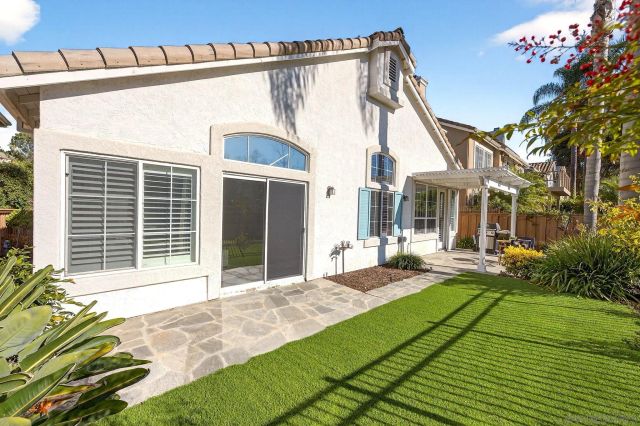 5017 Ruette De Mer, San Diego, CA 92130