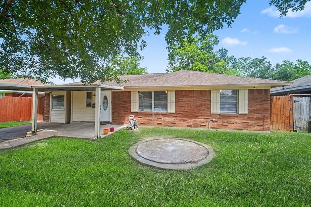 2121 Hickory Lane, Pasadena, TX 77502