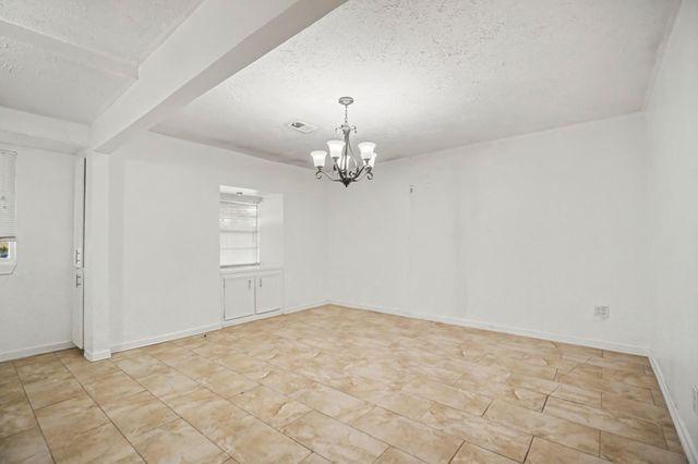 2121 Hickory Lane, Pasadena, TX 77502