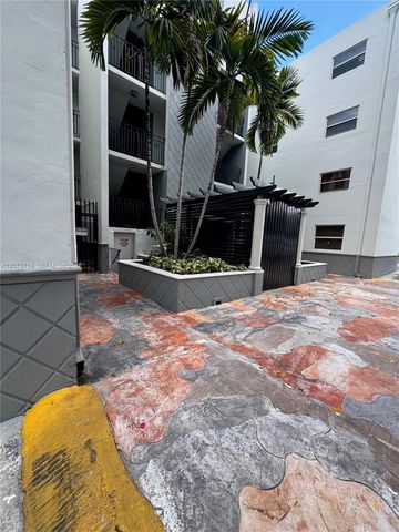 444 SW 4th Street 402, Miami, FL 33130