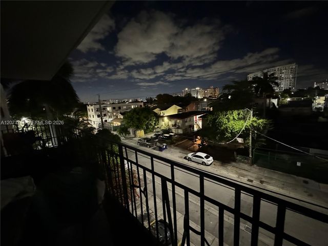 444 SW 4th Street 402, Miami, FL 33130