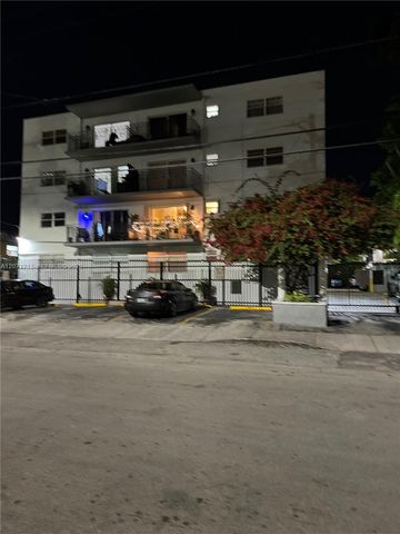 444 SW 4th Street 402, Miami, FL 33130