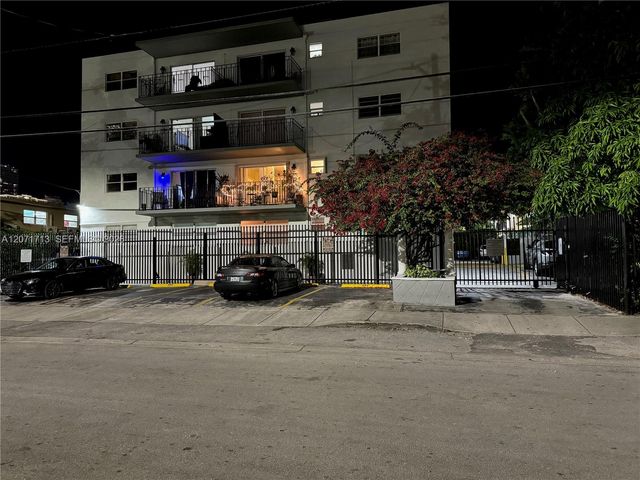 444 SW 4th Street 402, Miami, FL 33130