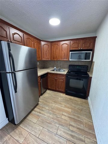 444 SW 4th Street 402, Miami, FL 33130