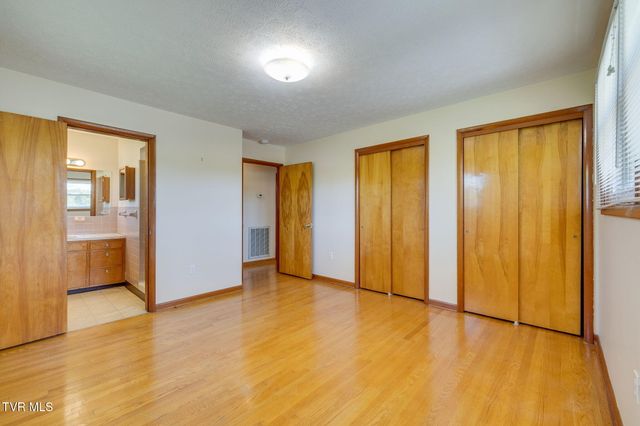 1029 Spring Valley Drive, Kingsport, TN 37660