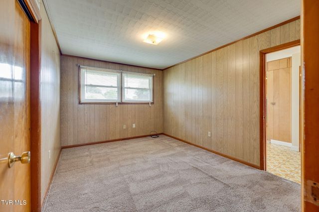 1029 Spring Valley Drive, Kingsport, TN 37660