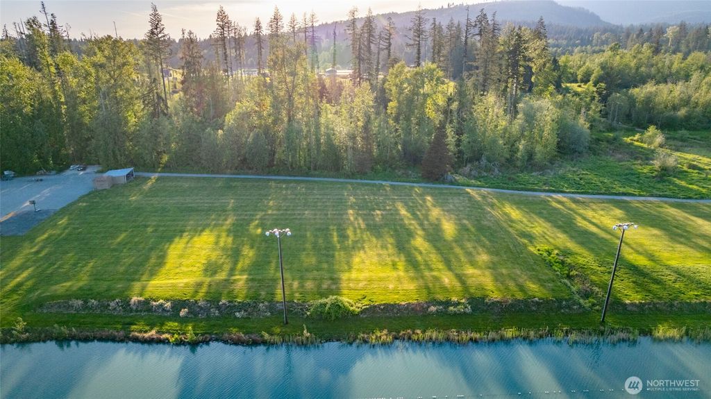 18003 Bow Lake Lane, Bow, WA 98232