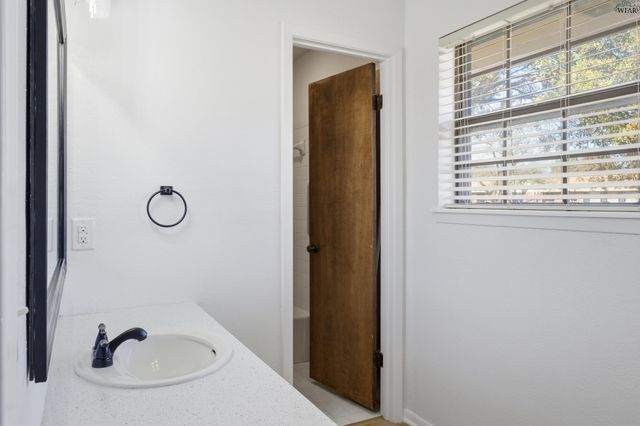 9 ARCHWAY COURT, Wichita Falls, TX 76310