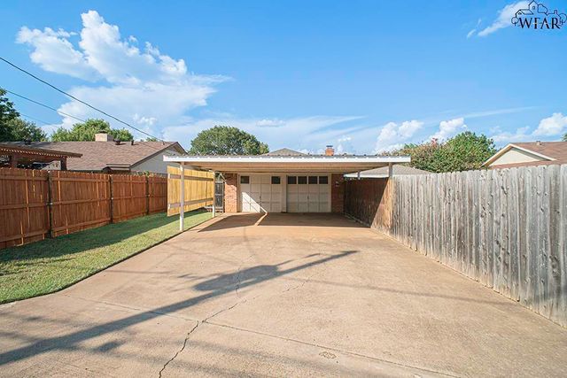 9 ARCHWAY COURT, Wichita Falls, TX 76310