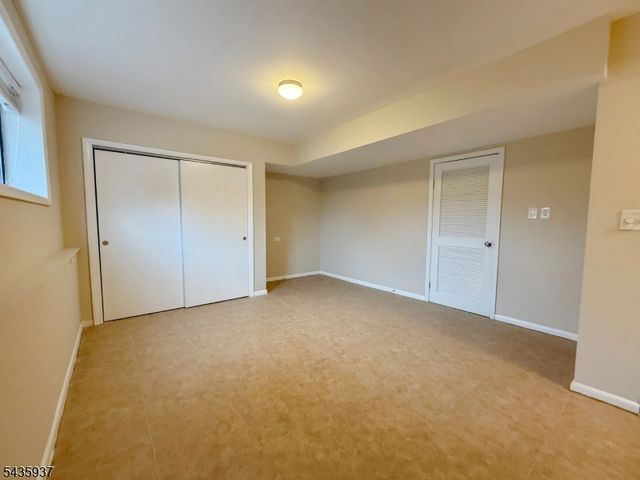 58 Kensington Ct 58, Washington Twp., NJ 07840
