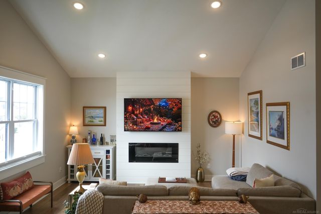 857 Winchester Street, Holland, MI 49423