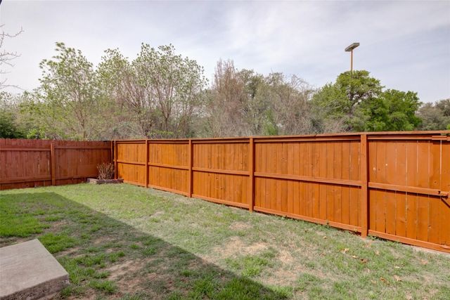 6812 Crestone RD, Austin, TX 78744