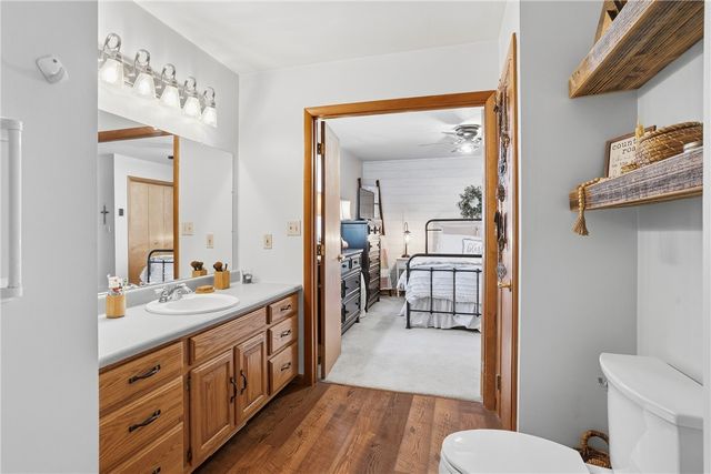 202 Holyoke Rd, Center Twp, PA 16001