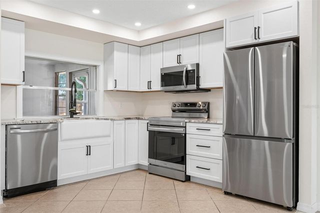 2806 OXFORD DRIVE W, Bradenton, FL 34205